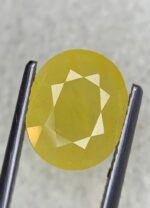 4.88 Carat Sri Lankan Yellow Sapphire – Natural Elegance and Golden Charm - Image 10