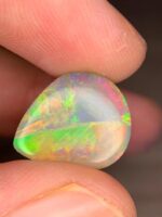Beautiful 5.98 CT White Ethiopian Opal - Image 6