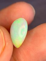 5.08 CT white Opal from Ethiopia - Image 5