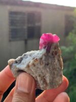 277 ct perfectly terminated Ruby Specimen from Afghanistan - Image 2
